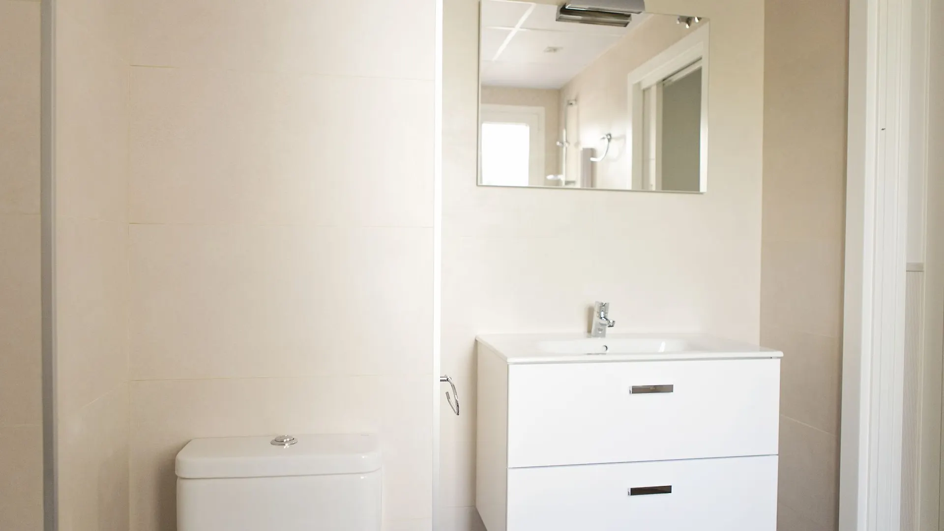 Suncity Flat Victoria Apartment Malaga